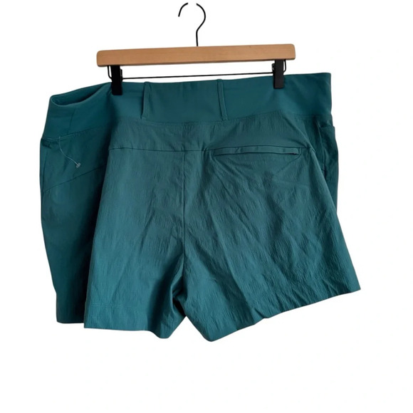 Athleta Teal Trekkie North Abrasion Resistant UPF 50+ Performance Shorts Size 18 - Picture 5 of 10